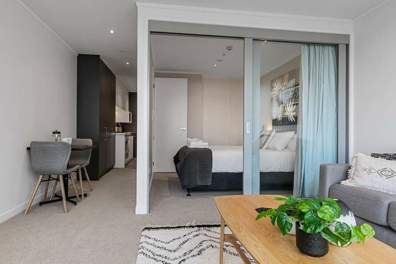 Beautifully Modern Brand New Central Apartment Окленд Экстерьер фото